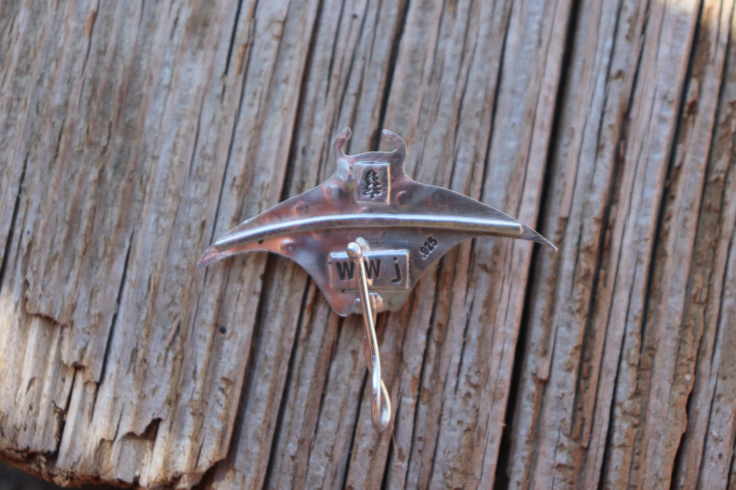 Larimar Manta Ray Brim Fin (Baseball Cap)