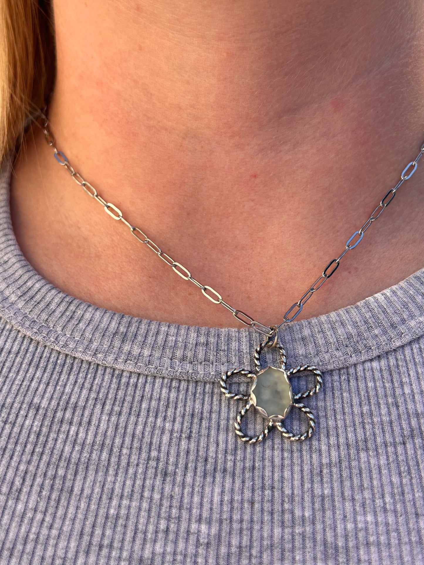 Daisy Necklace