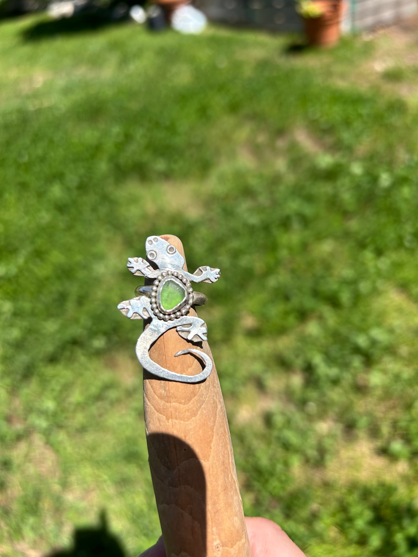 Decorative Green Sea Glass Gecko Ring
