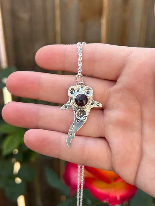 Purple Spiny Oyster Flower Whale Shark Necklace