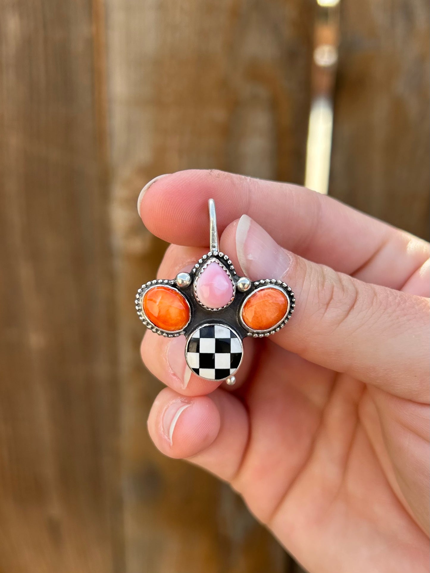 Spiny Oyster, Pink Conch, Checkered Cluster Clip